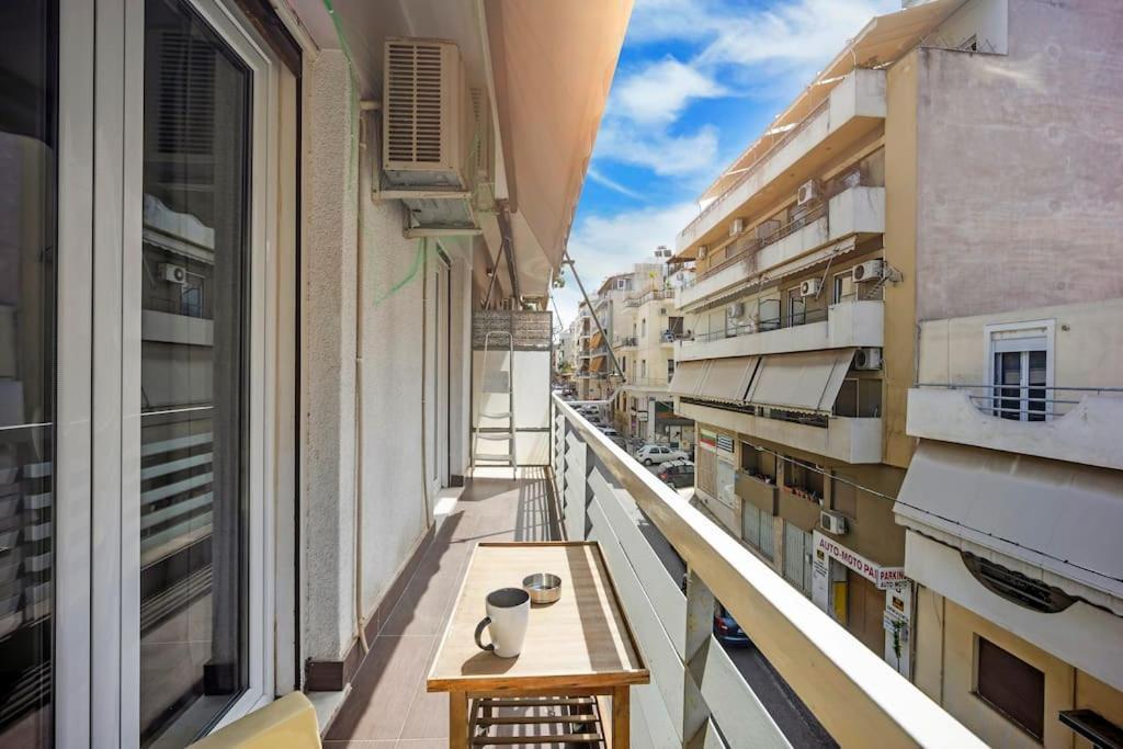 Apartment In The Middle Of Everything Athènes Extérieur photo